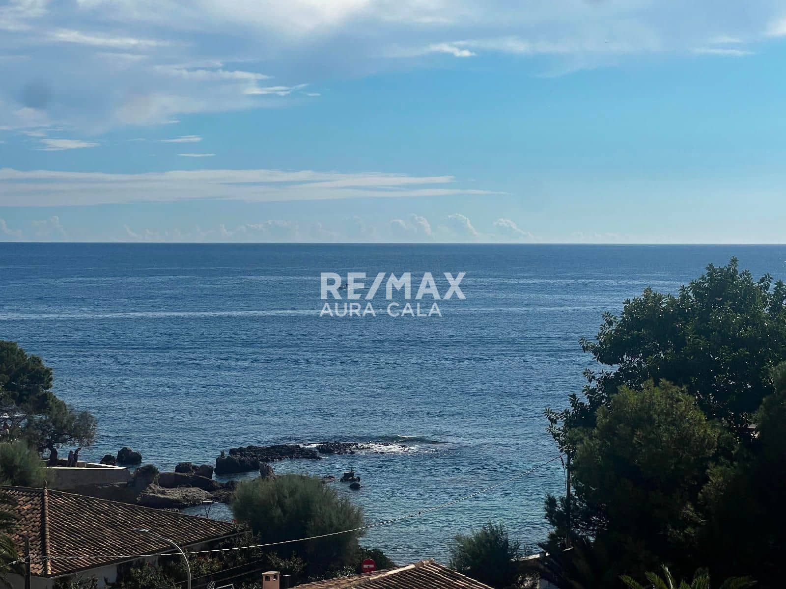 3 bedroom Flat for sale in Cala Ratjada - € 410,000 (Ref: 9456557)