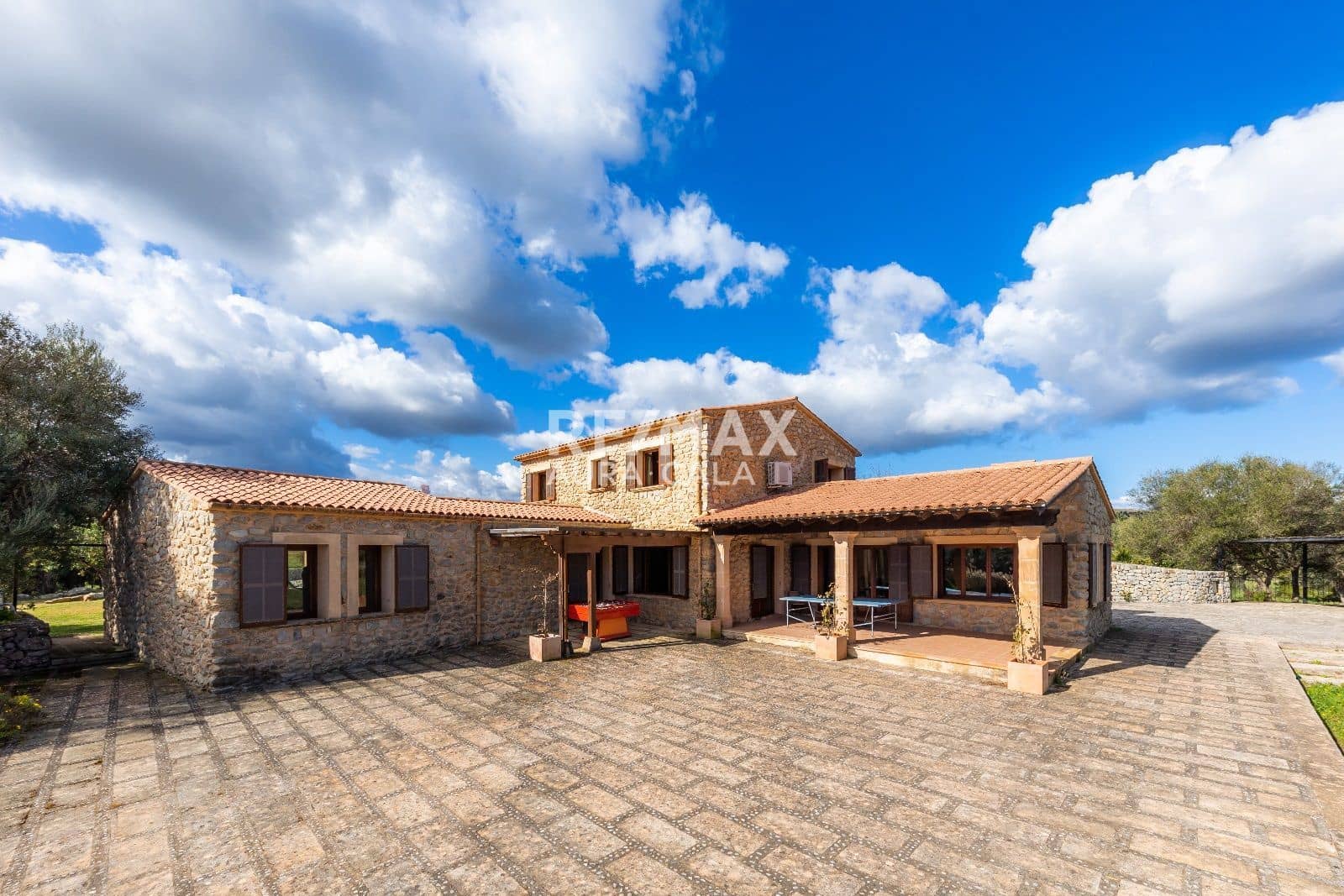 6 bedroom Villa for sale in Arta with pool - € 2,350,000 (Ref: 9456558)