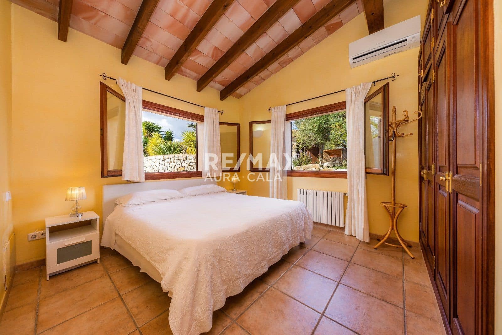 6 bedroom Villa for sale in Arta with pool - € 2,350,000 (Ref: 9456558)