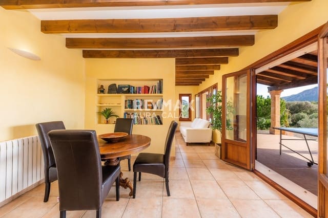 Chalet de 6 habitaciones en Artà en venta con piscina - 2.350.000 € (Ref: 9456558)