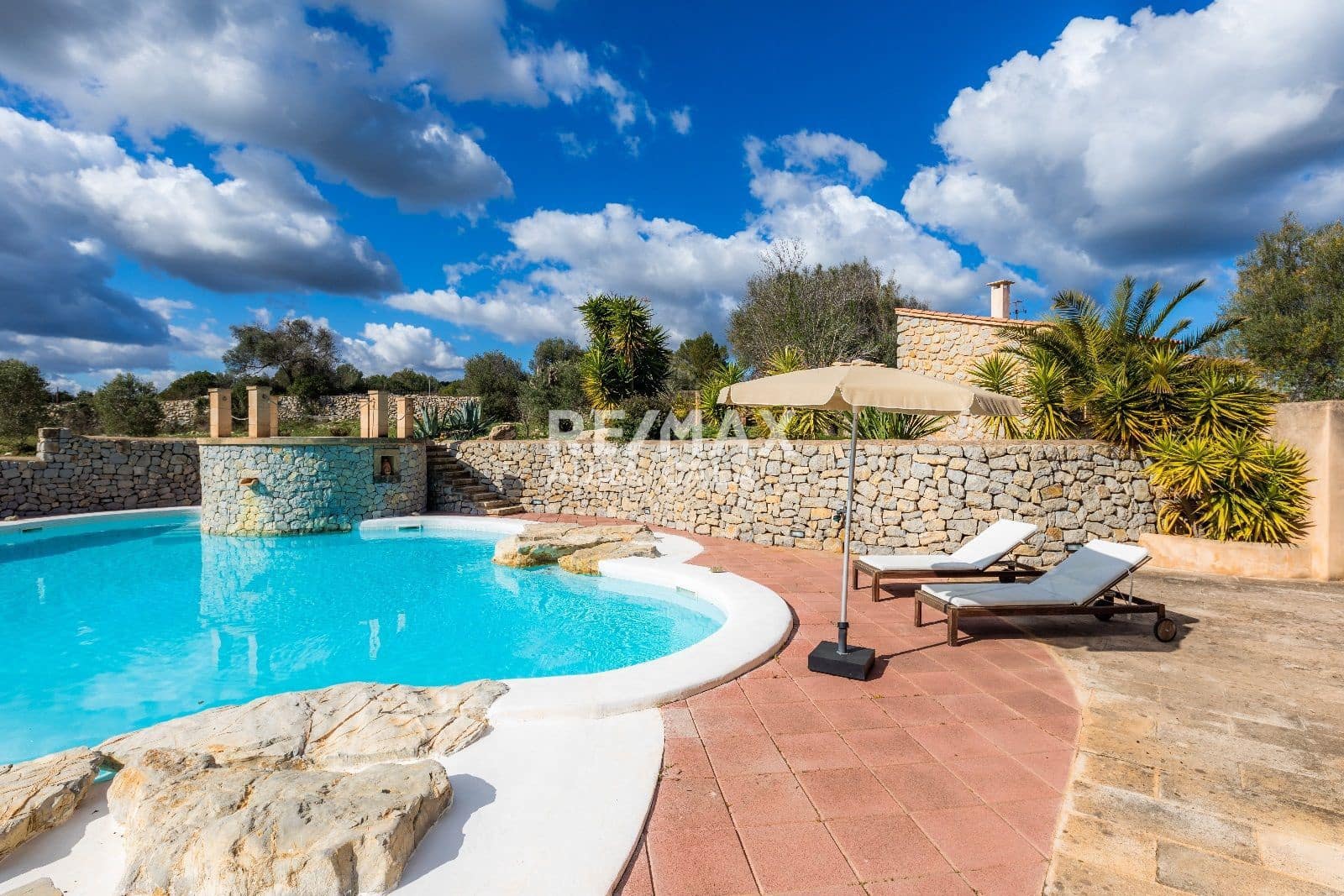 6 bedroom Villa for sale in Arta with pool - € 2,350,000 (Ref: 9456558)