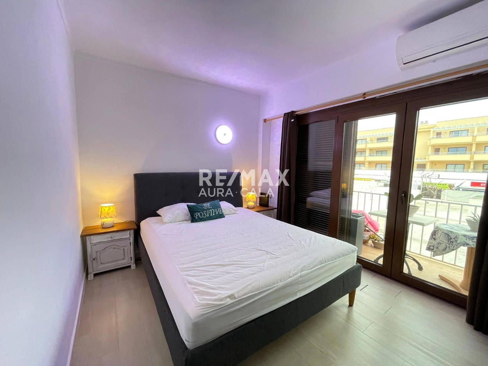 2 bedroom Flat for sale in Cala Ratjada - € 245,000 (Ref: 9456561)