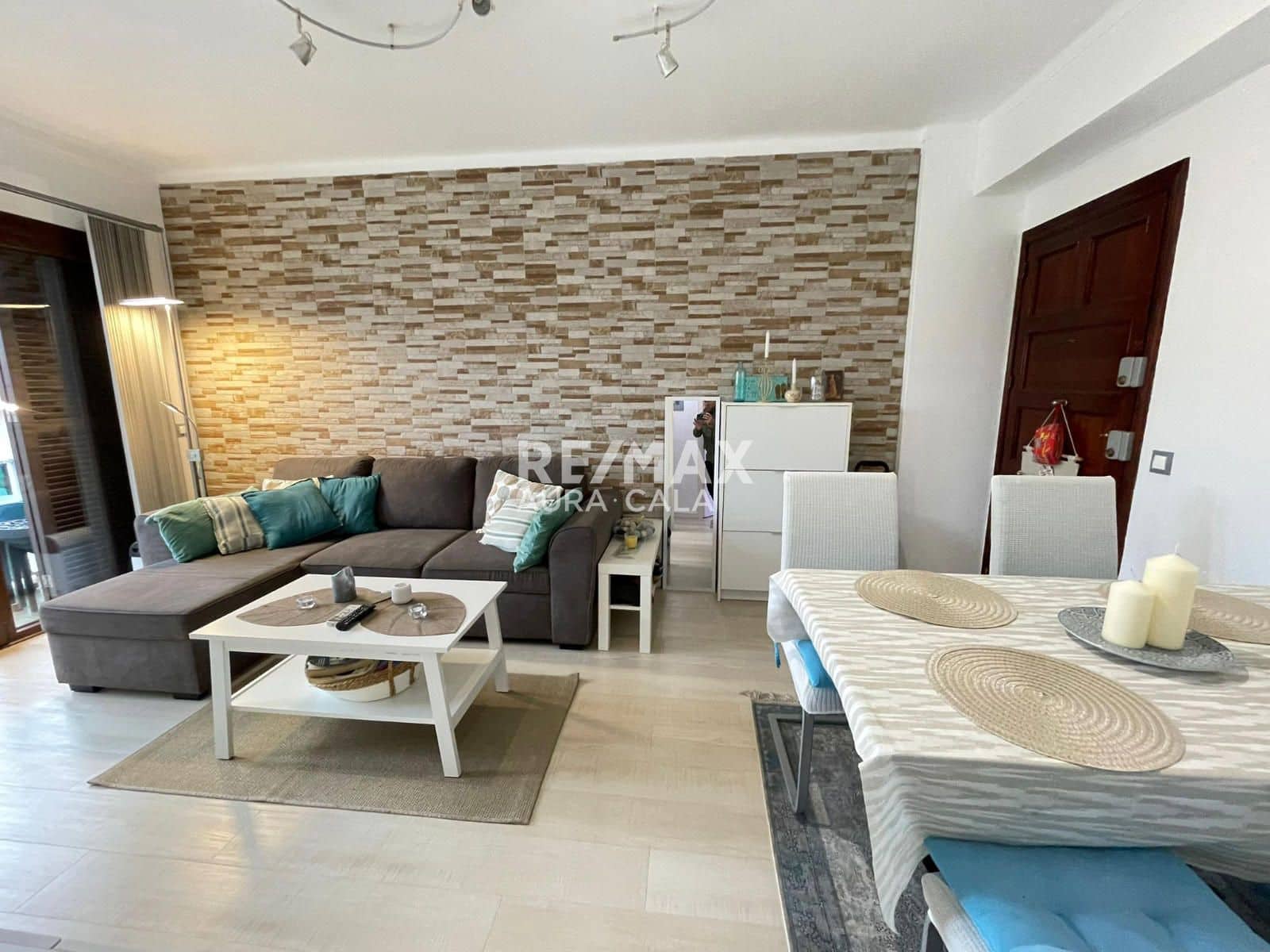 2 bedroom Flat for sale in Cala Ratjada - € 245,000 (Ref: 9456561)