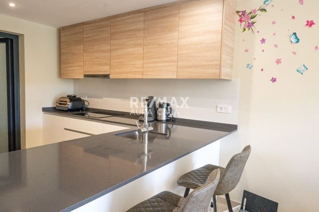 2 chambre Appartement à vendre à Font de Sa Cala / Font de La Cala, Capdepera avec piscine garage - 580 000 € (Ref: 9456562)