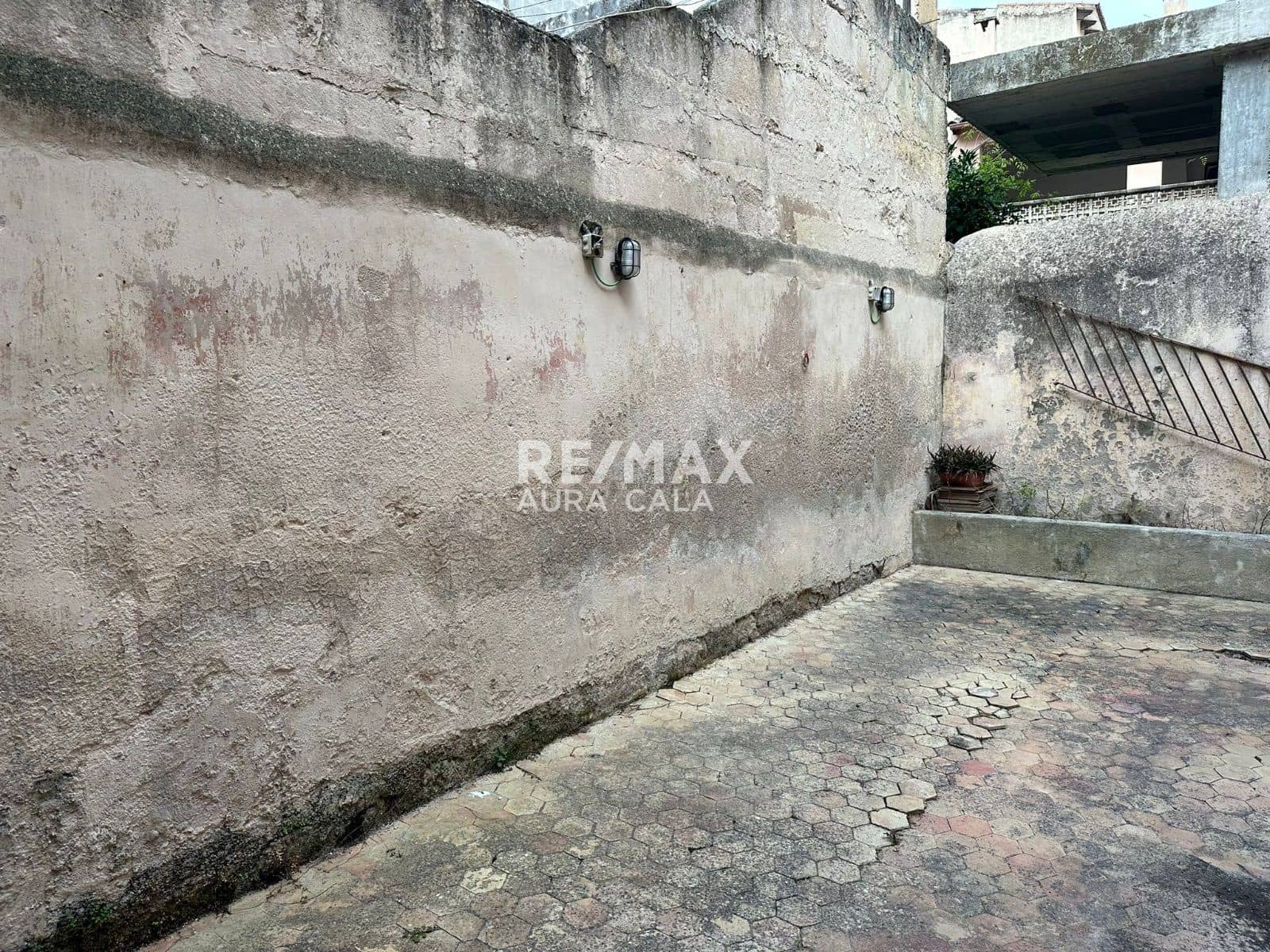 Villa till salu i Manacor - 650 000 € (Ref: 9456563)