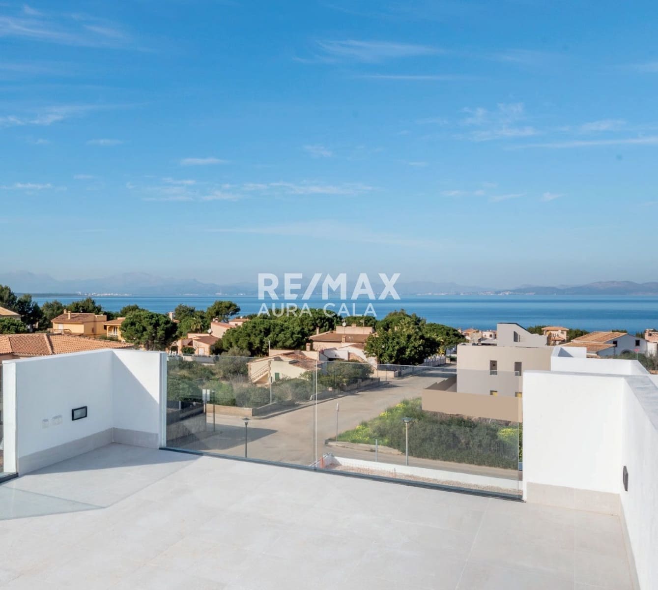 3 makuuhuone Huvila myytävänä paikassa Colonia de Sant Pere / Colonia de San Pedro mukana uima-altaan - 1 270 000 € (Ref: 9456567)