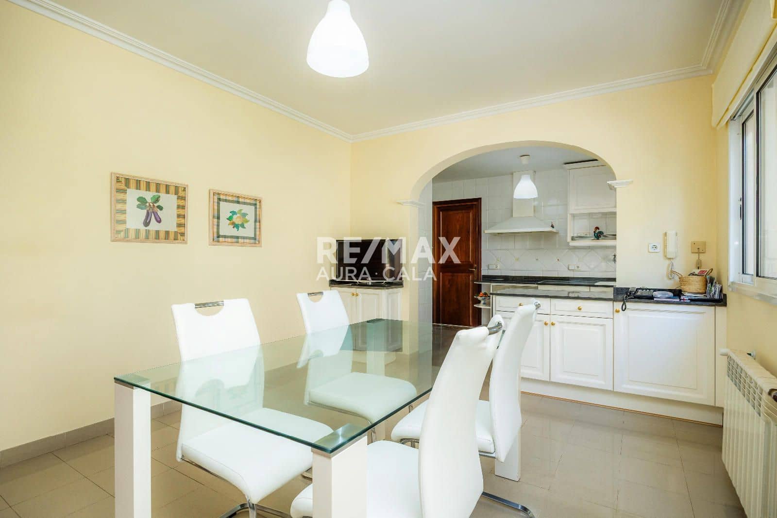 Chalet de 4 habitaciones en Portocristo / Port de Manacor en venta con piscina garaje - 1.250.000 € (Ref: 9456568)