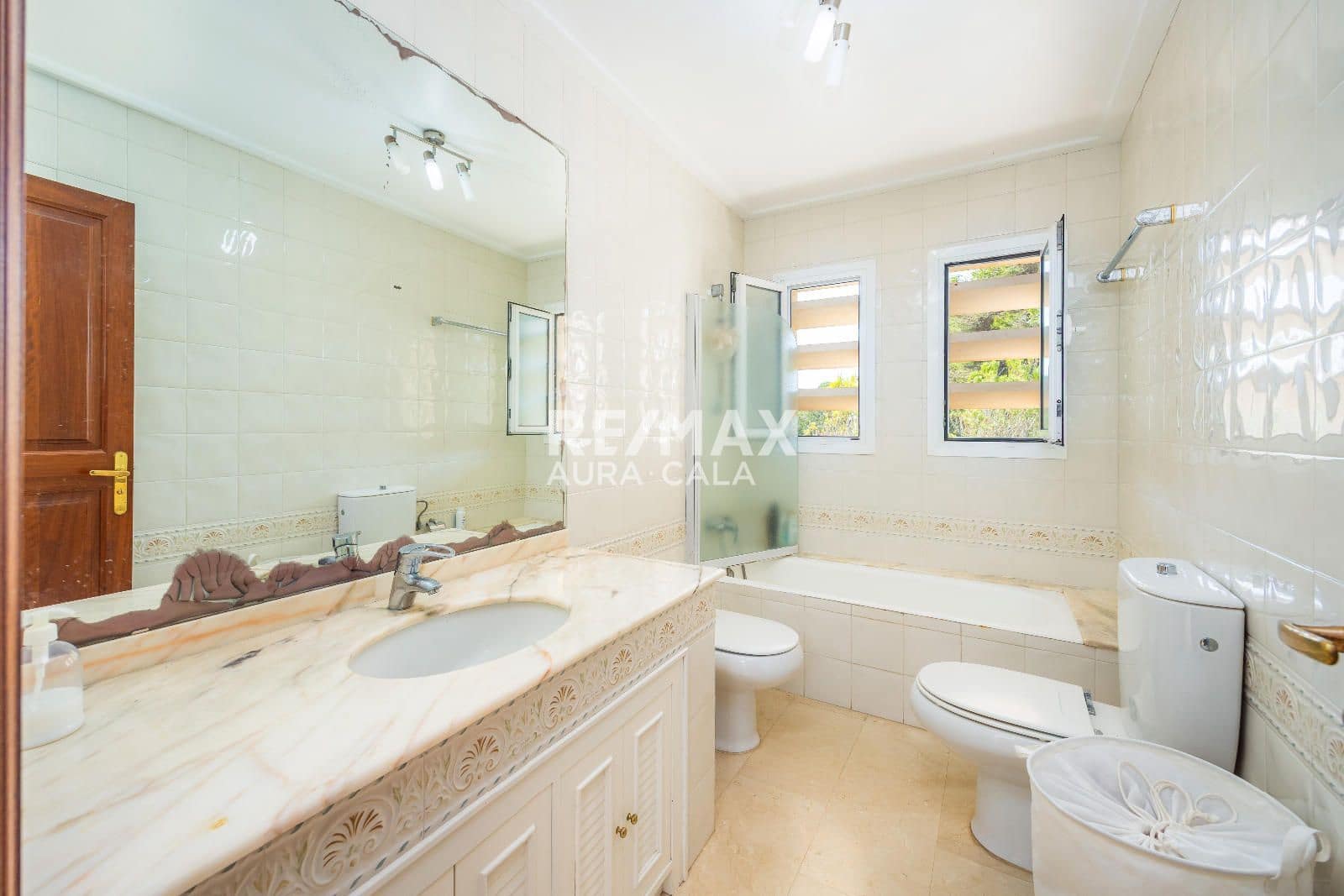 Chalet de 4 habitaciones en Portocristo / Port de Manacor en venta con piscina garaje - 1.250.000 € (Ref: 9456568)