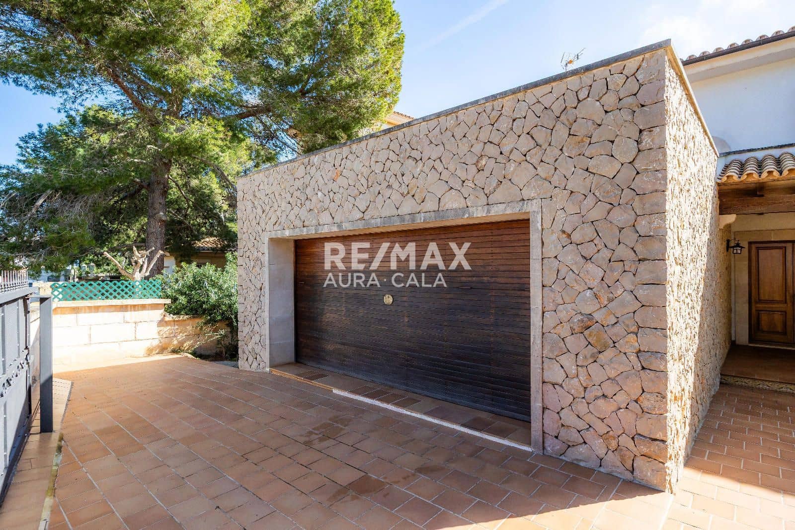 Chalet de 4 habitaciones en Portocristo / Port de Manacor en venta con piscina garaje - 1.250.000 € (Ref: 9456568)