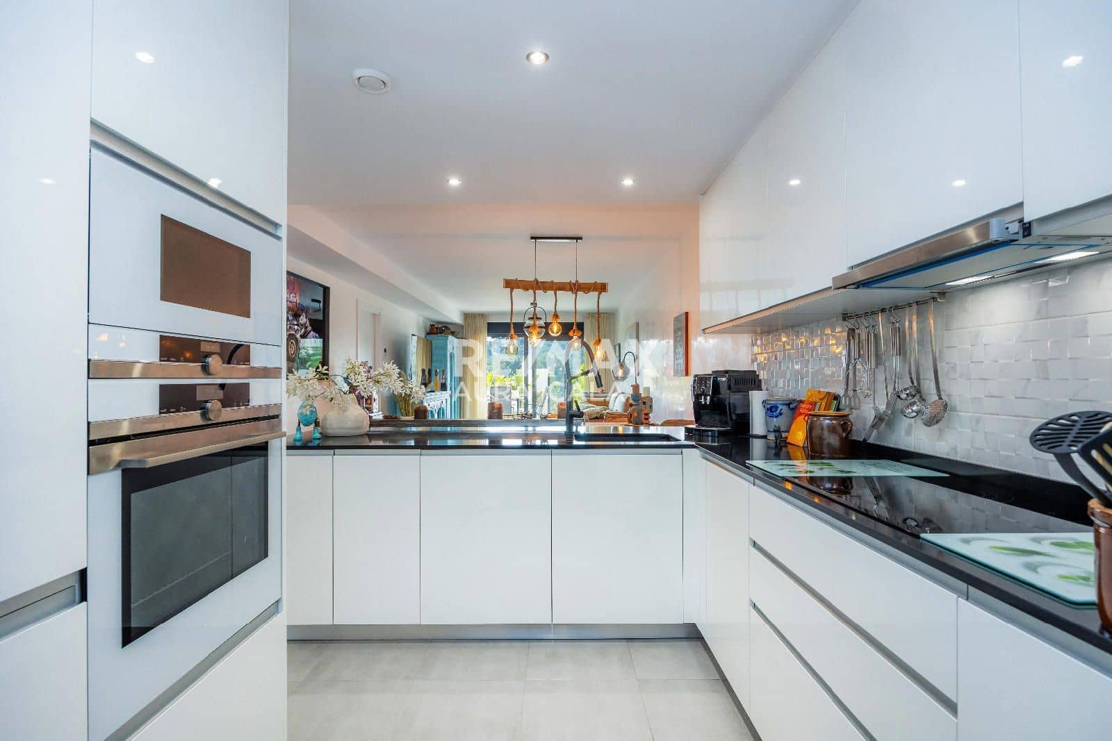 3 chambre Appartement à vendre à Font de Sa Cala / Font de La Cala avec piscine garage - 830 000 € (Ref: 9456570)