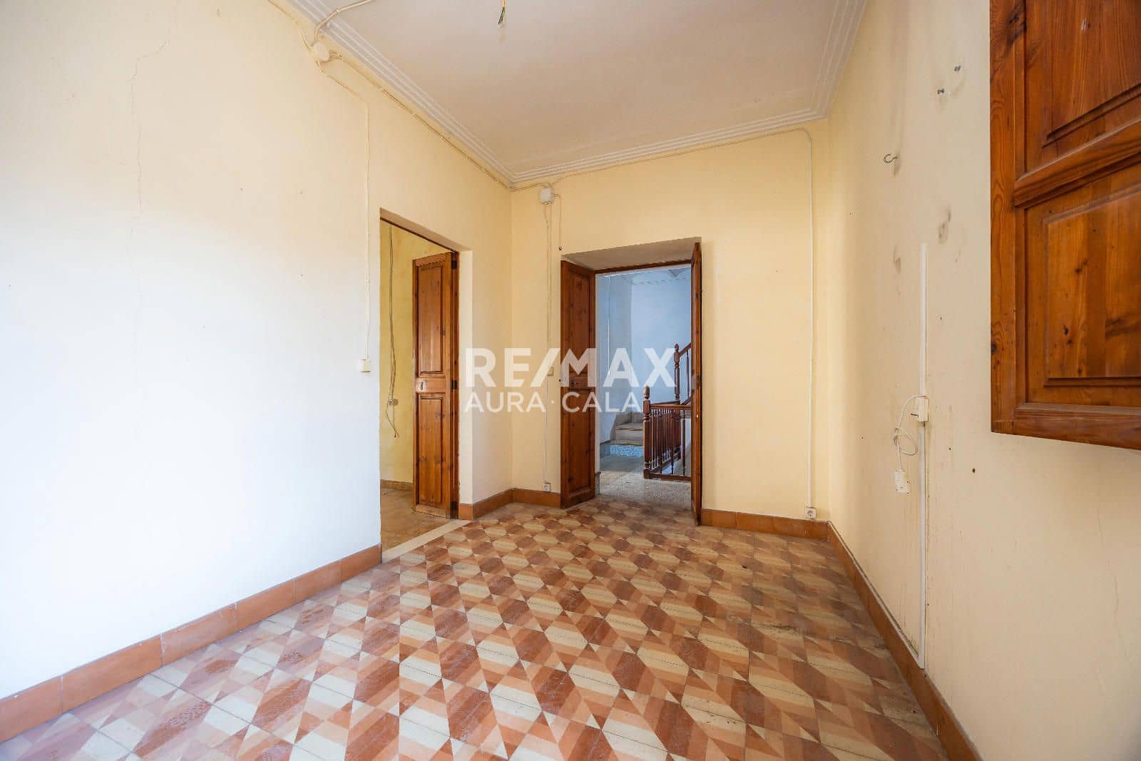 9 bedroom Townhouse for sale in Arta - € 595,000 (Ref: 9456574)