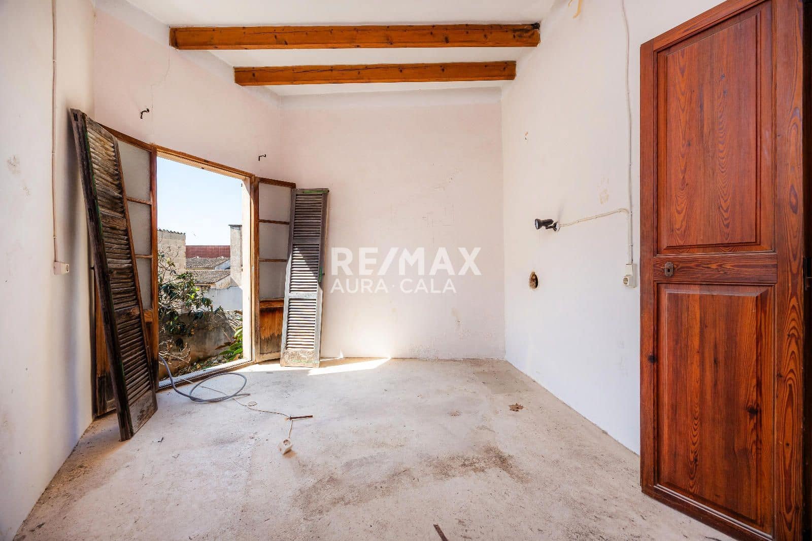 9 bedroom Townhouse for sale in Arta - € 595,000 (Ref: 9456574)