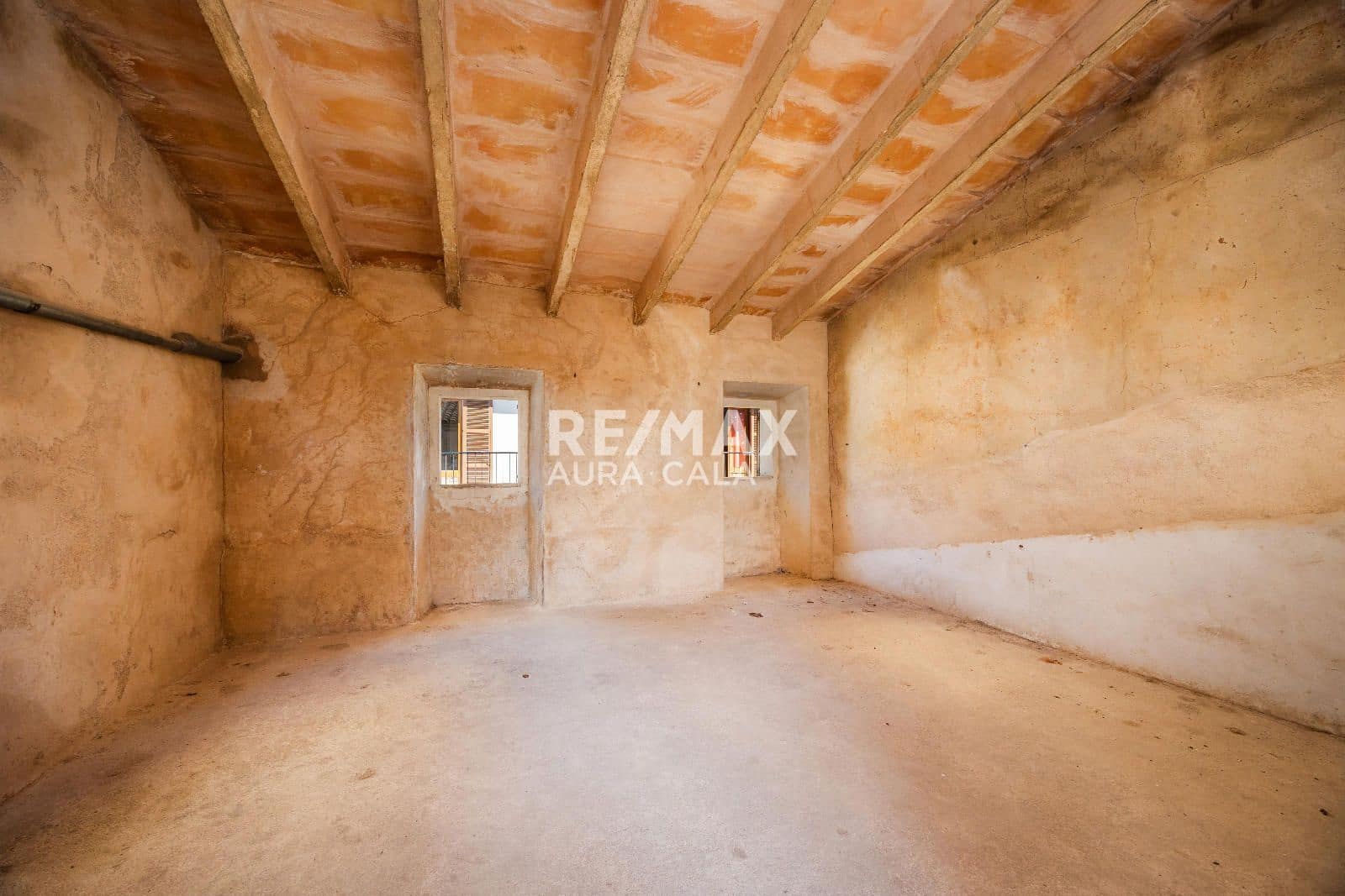 9 bedroom Townhouse for sale in Arta - € 595,000 (Ref: 9456574)