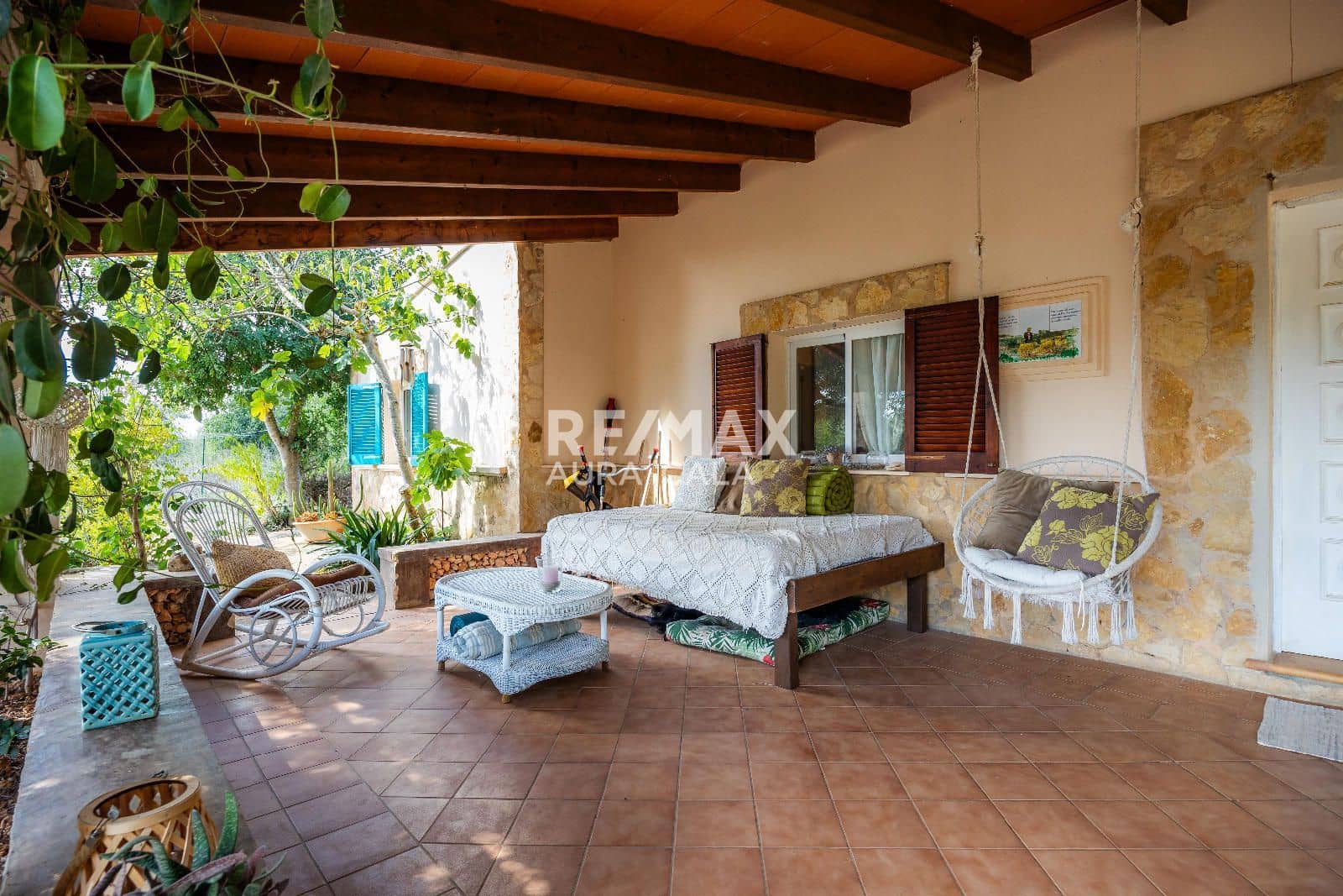 2 bedroom Villa for sale in Santa Margalida - € 450,000 (Ref: 9456579)