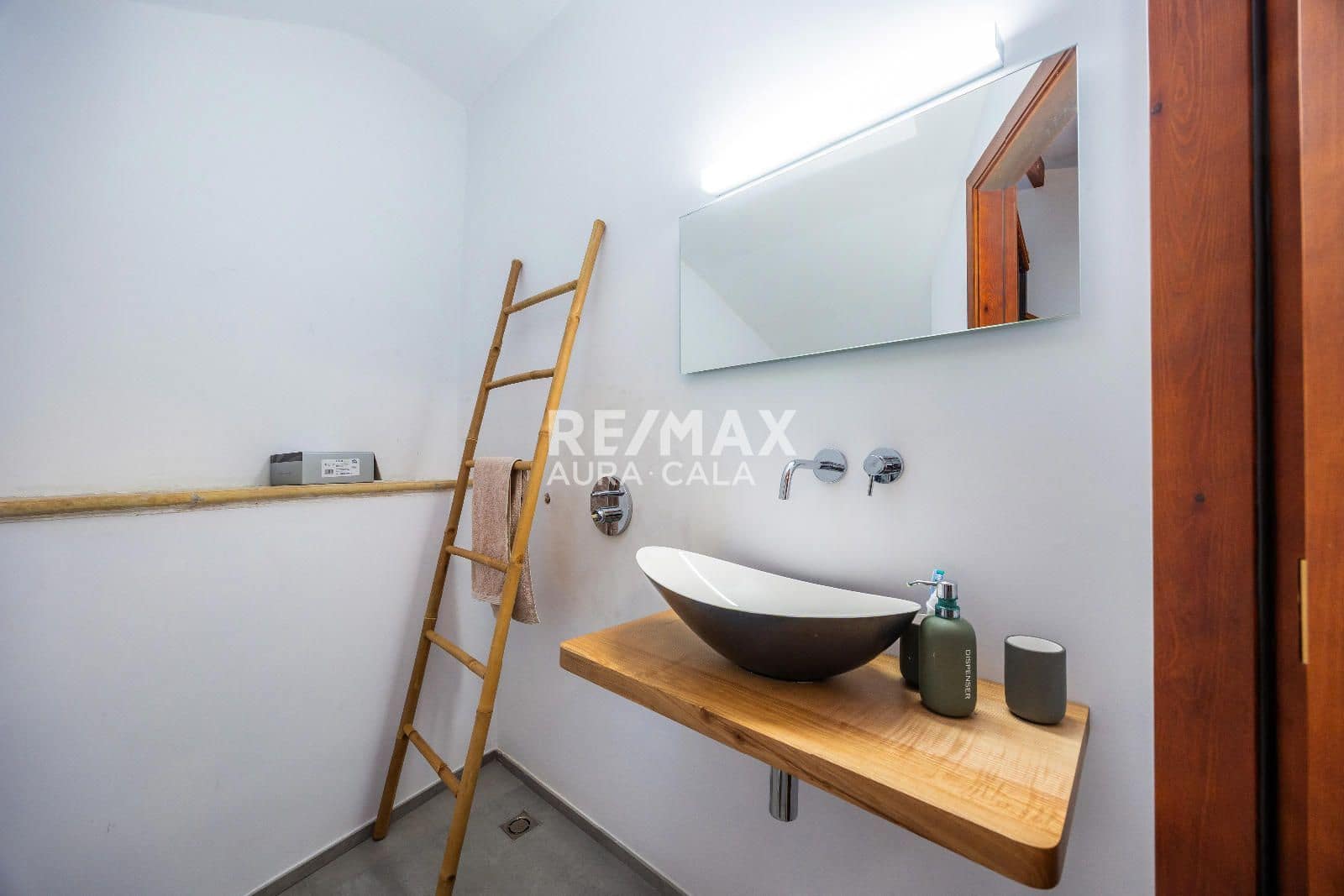 4 bedroom Townhouse for sale in Capdepera with pool - € 1,475,000 (Ref: 9456580)