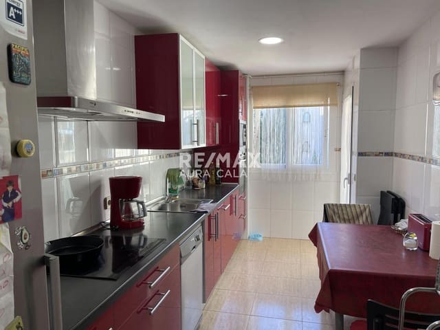 Piso de 3 habitaciones en Cala Ratjada, Capdepera en venta con piscina - 390.000 € (Ref: 9456582)