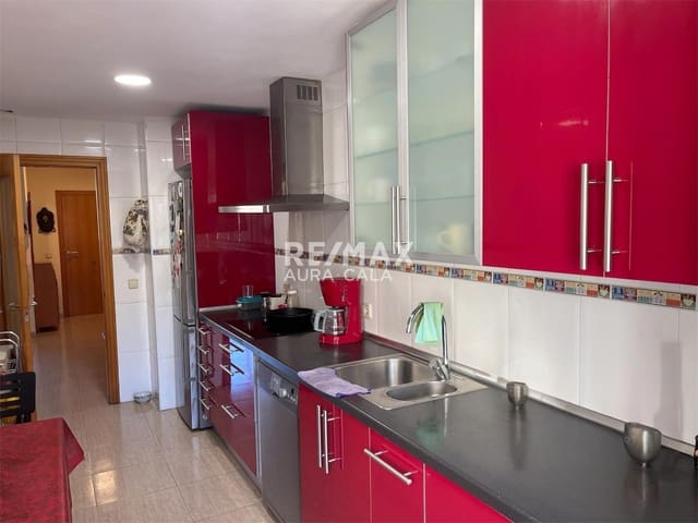 Piso de 3 habitaciones en Cala Ratjada, Capdepera en venta con piscina - 390.000 € (Ref: 9456582)