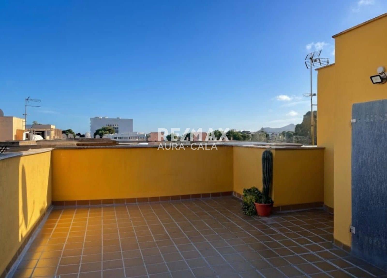 3 sovrum Lägenhet till salu i Cala Ratjada med pool - 390 000 € (Ref: 9456582)