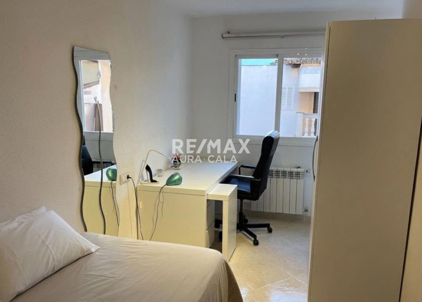 3 bedroom Flat for sale in Cala Ratjada with garage - € 310,000 (Ref: 9487219)