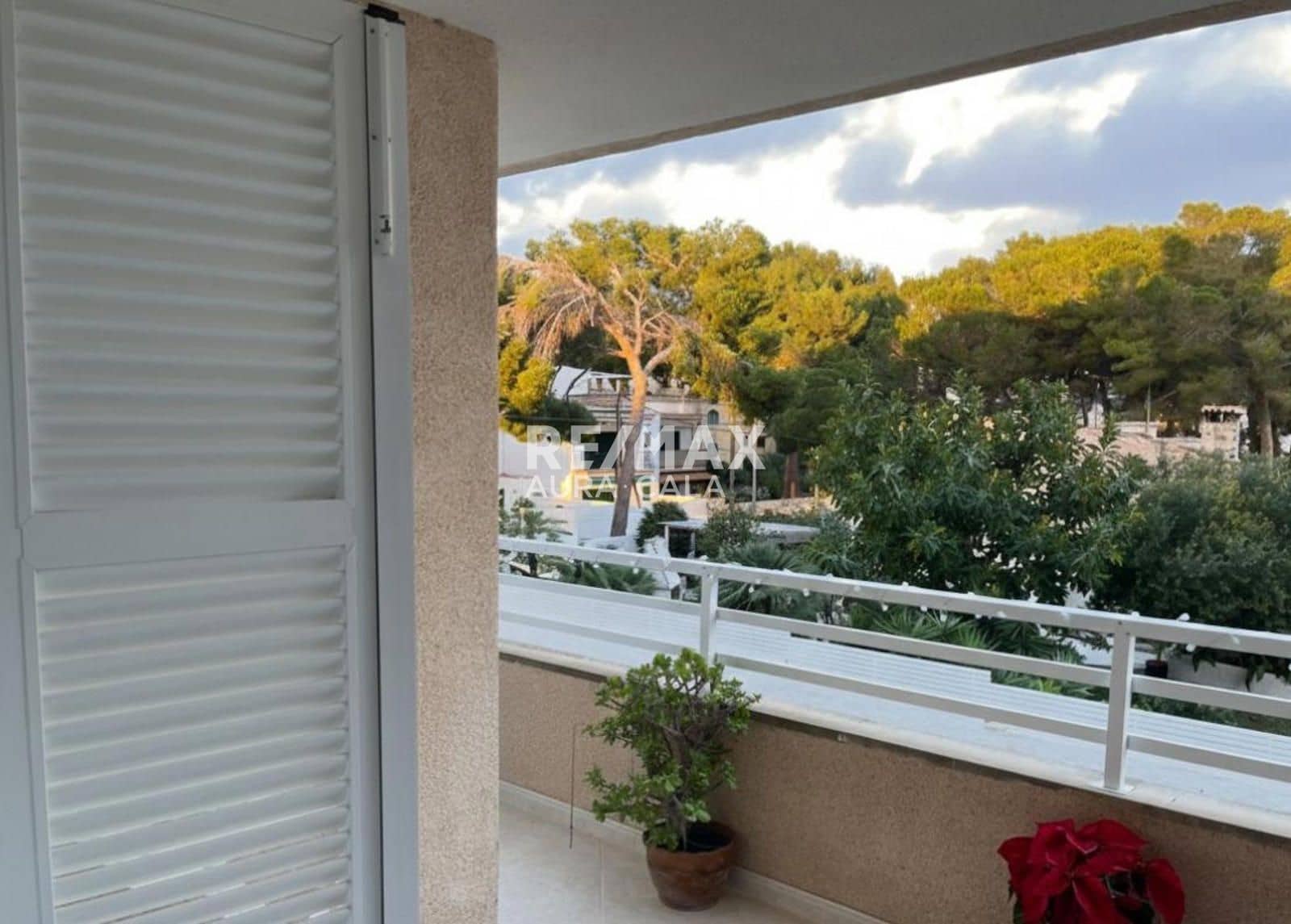 3 bedroom Flat for sale in Cala Ratjada with garage - € 310,000 (Ref: 9487219)