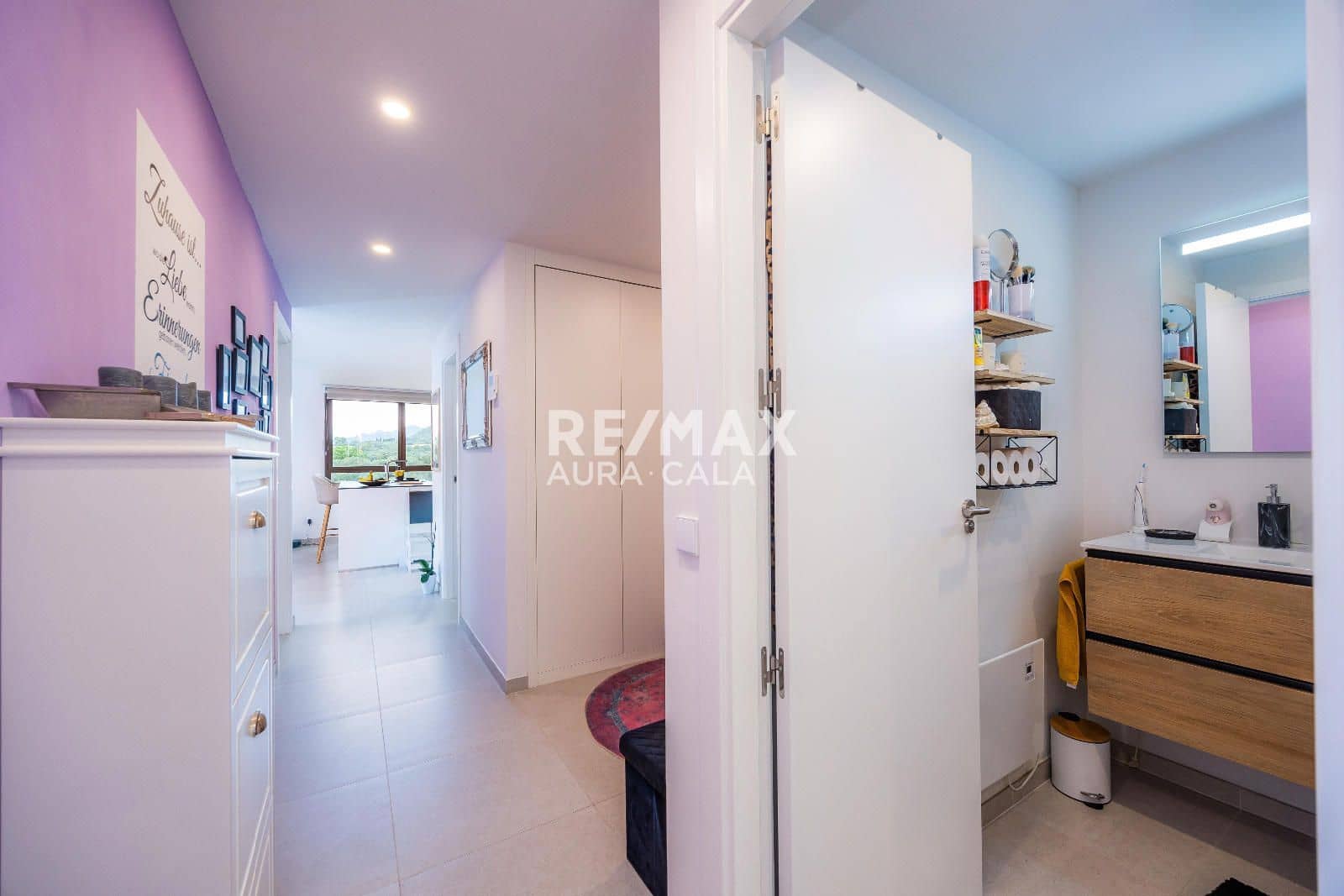 3 bedroom Flat for sale in Cala Bona with garage - € 429,000 (Ref: 9550308)