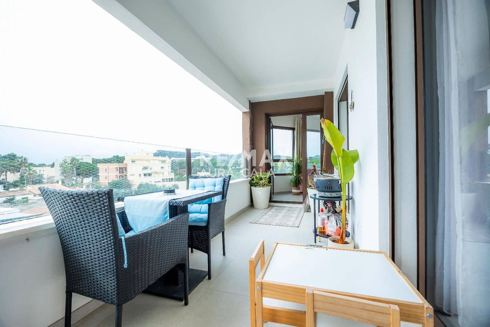 3 bedroom Flat for sale in Cala Bona with garage - € 429,000 (Ref: 9550308)