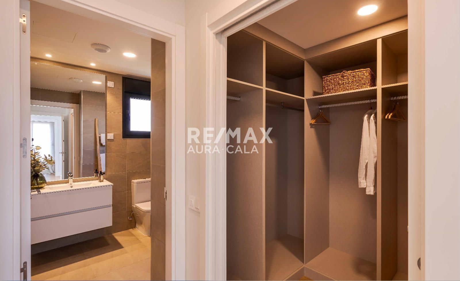 4 bedroom Townhouse for sale in Llucmajor with pool garage - € 850,000 (Ref: 9593144)