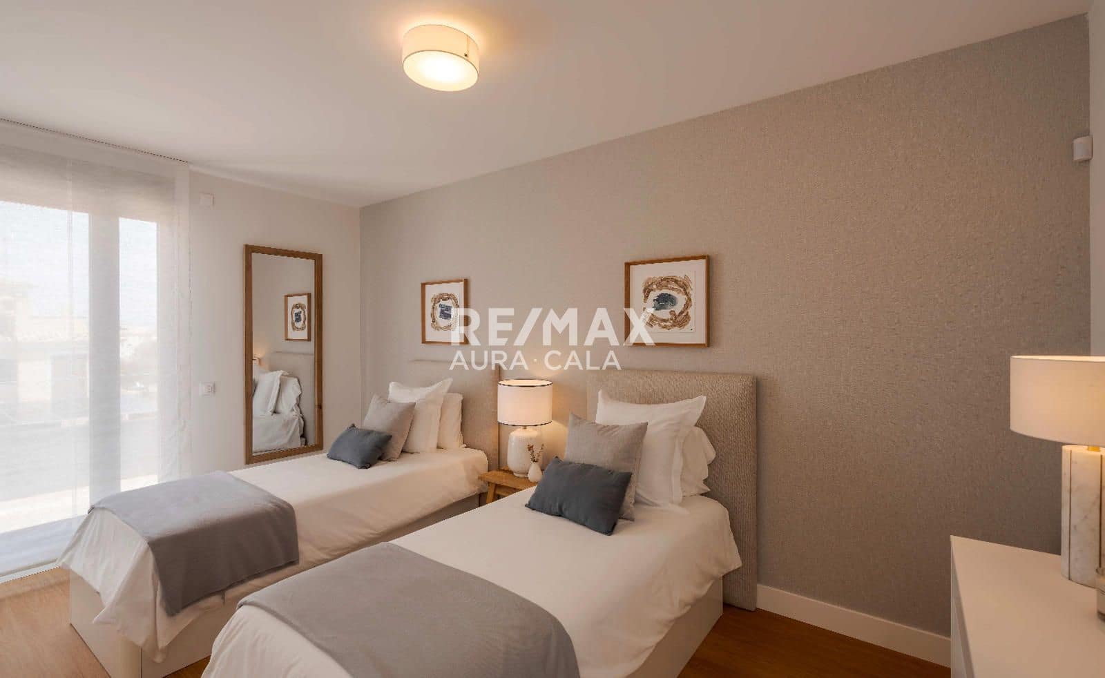 4 bedroom Townhouse for sale in Llucmajor with pool garage - € 850,000 (Ref: 9593144)