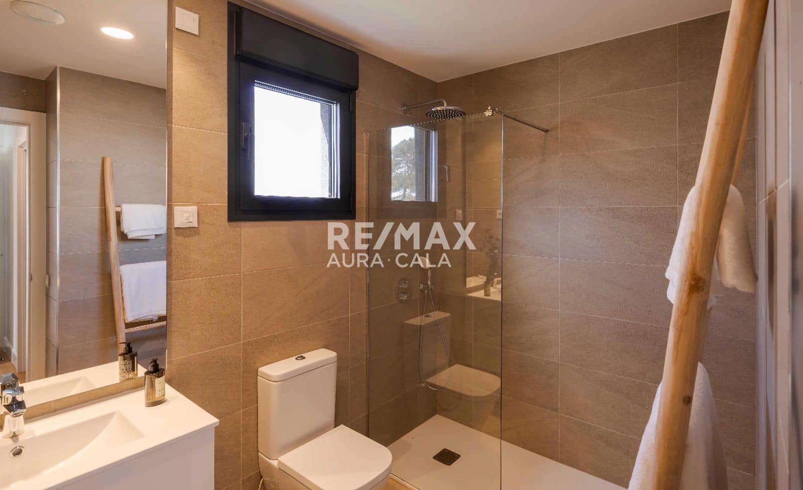 4 bedroom Townhouse for sale in Llucmajor with pool garage - € 850,000 (Ref: 9593144)