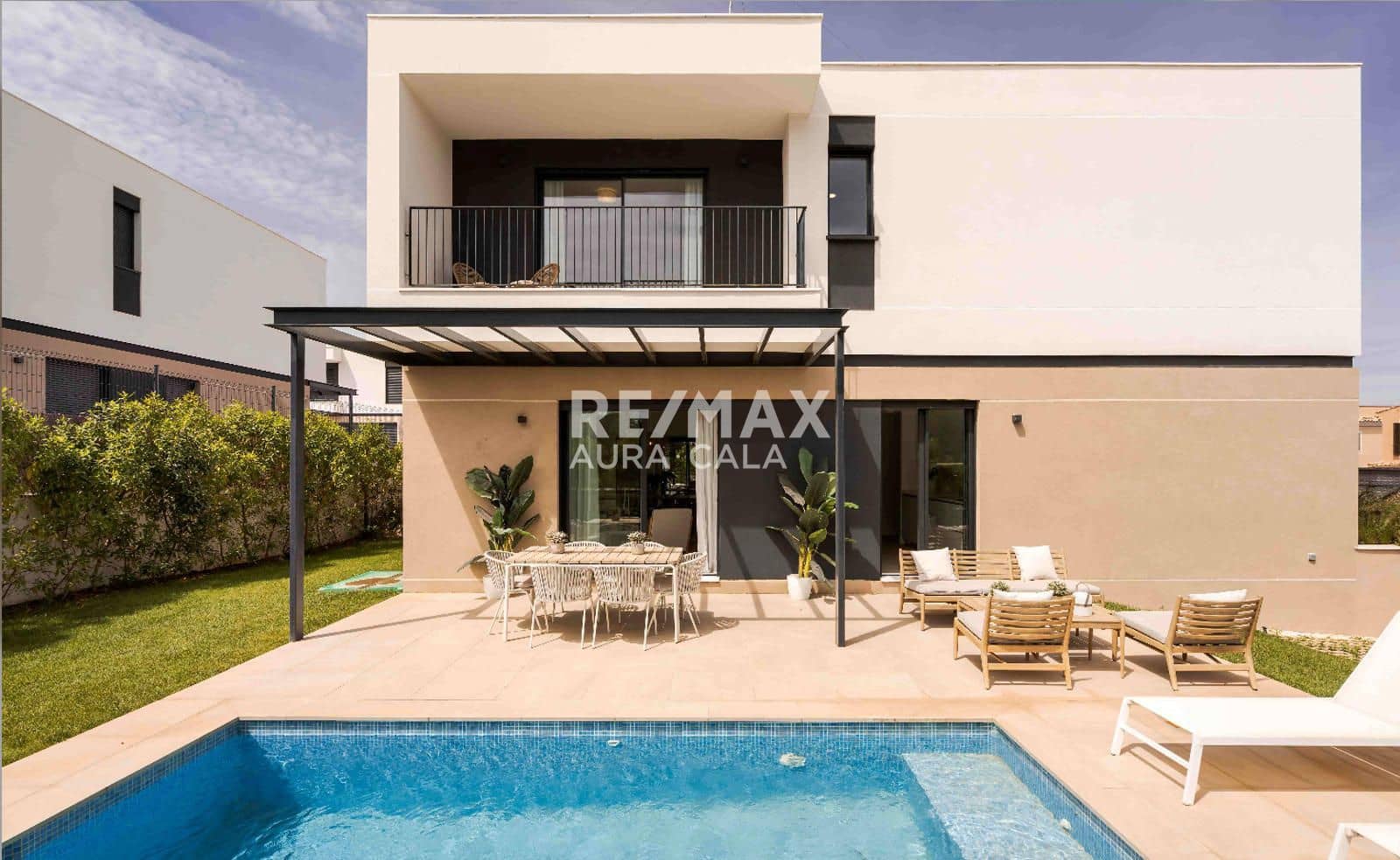 4 bedroom Townhouse for sale in Llucmajor with pool garage - € 850,000 (Ref: 9593144)