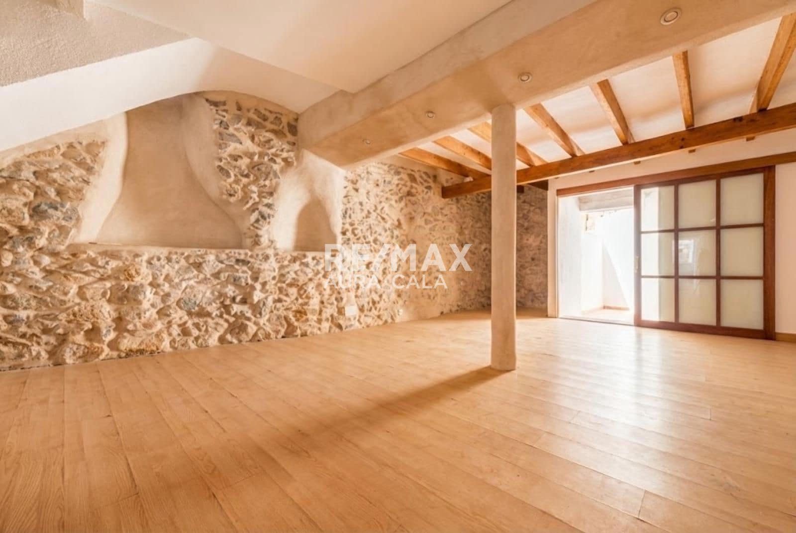 4 soveværelse Byhus til salg i Arta med garage - € 330.000 (Ref: 9606881)