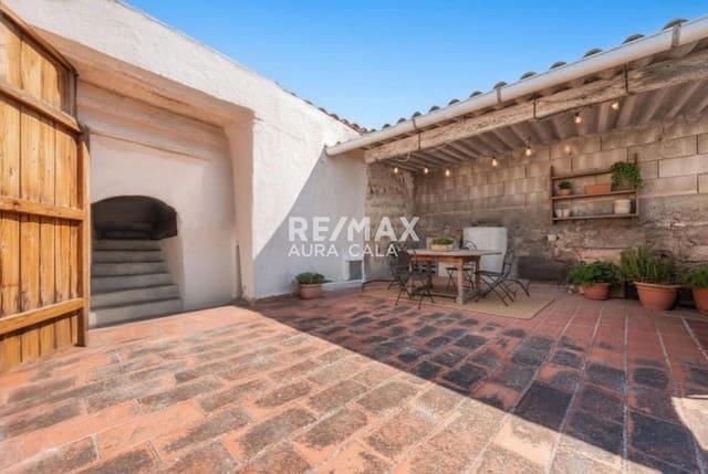 4 soveværelse Byhus til salg i Artà med garage - € 330.000 (Ref: 9606881)