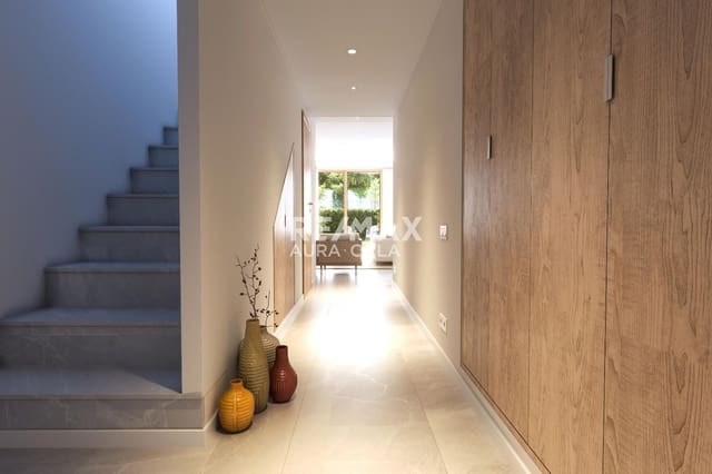 3 sypialnia Dom na sprzedaż w Artà z basenem garażem - 888 000 € (Ref: 9618119)