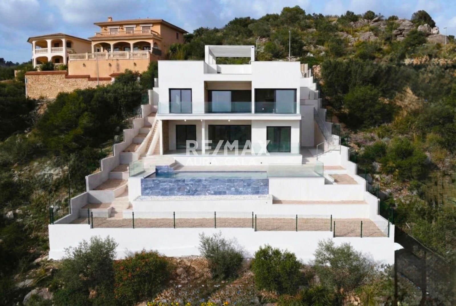 4 sovrum Villa till salu i Son Servera med pool garage - 1 750 000 € (Ref: 9641070)