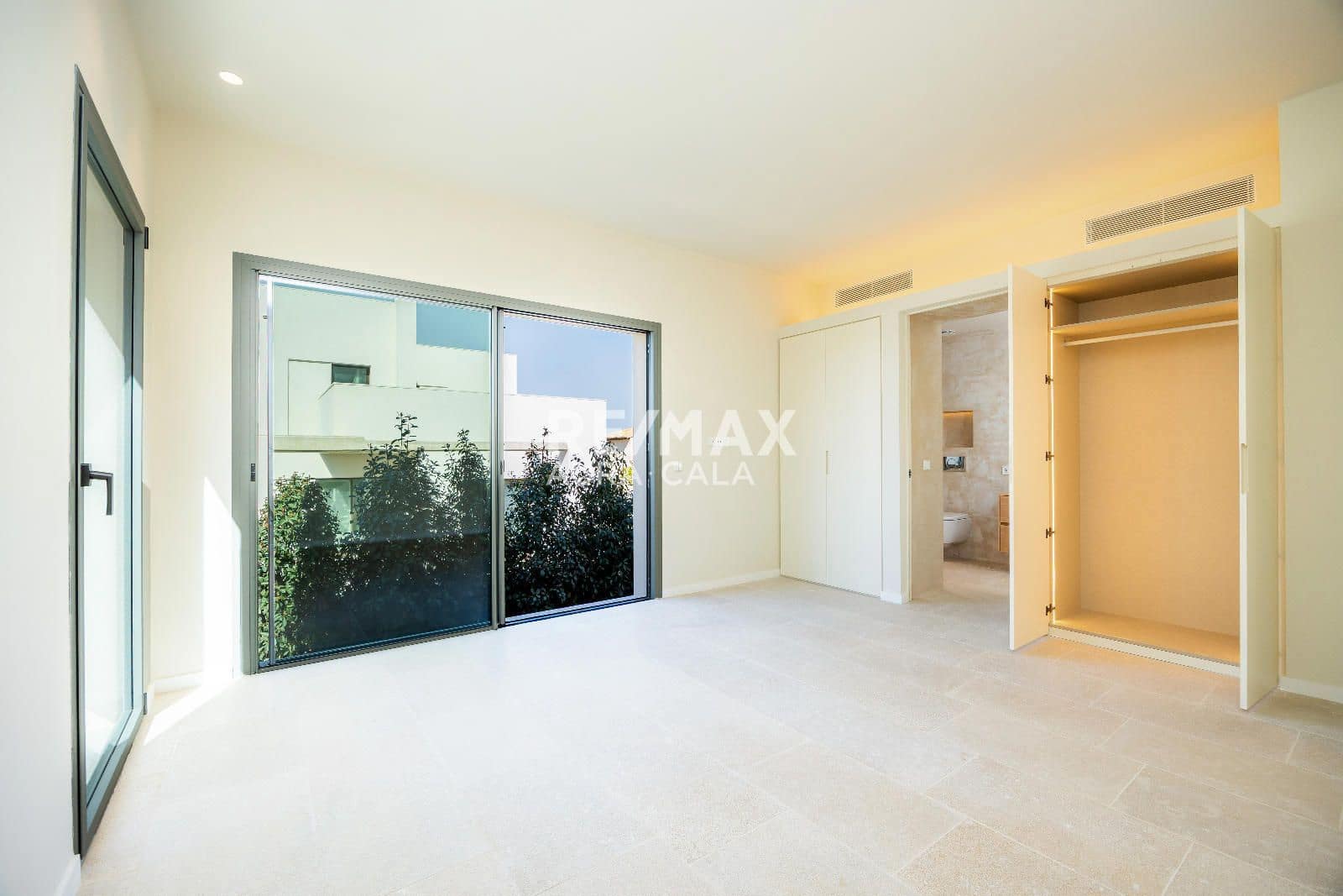 4 chambre Villa/Maison à vendre à Colonia de Sant Pere / Colonia de San Pedro avec piscine - 2 300 000 € (Ref: 9652404)