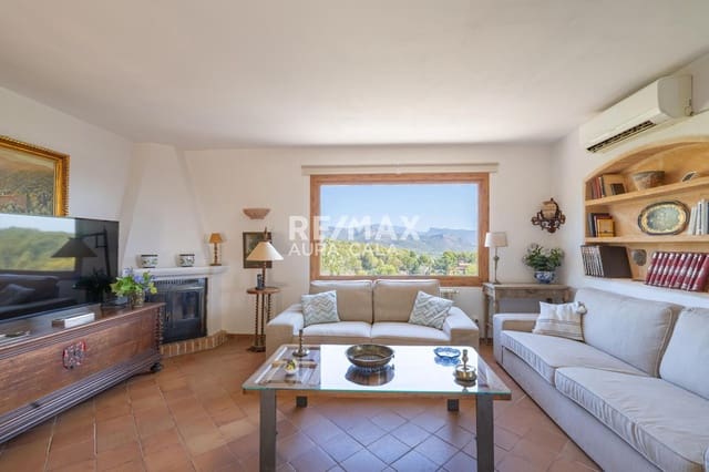 3 quarto Moradia para venda em Esporles com piscina - 1 790 000 € (Ref: 9699836)