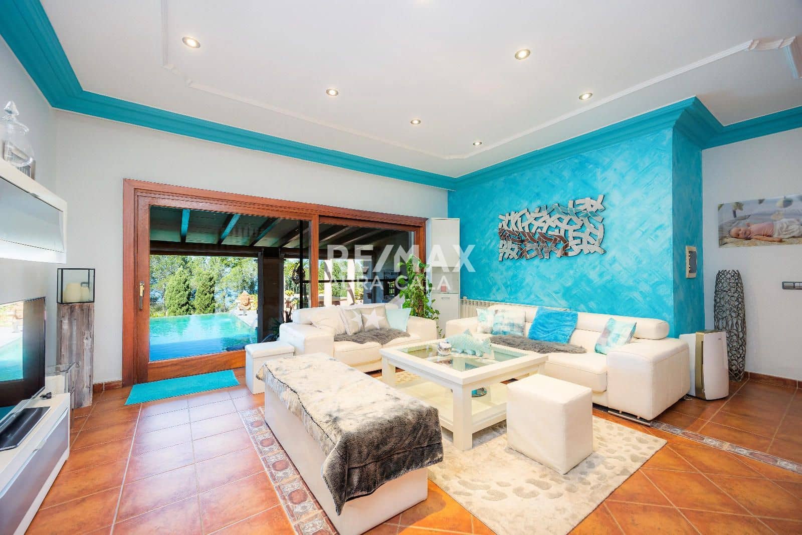 4 bedroom Villa for sale in Colonia de Sant Pere / Colonia de San Pedro with pool garage - € 1,695,000 (Ref: 9705925)