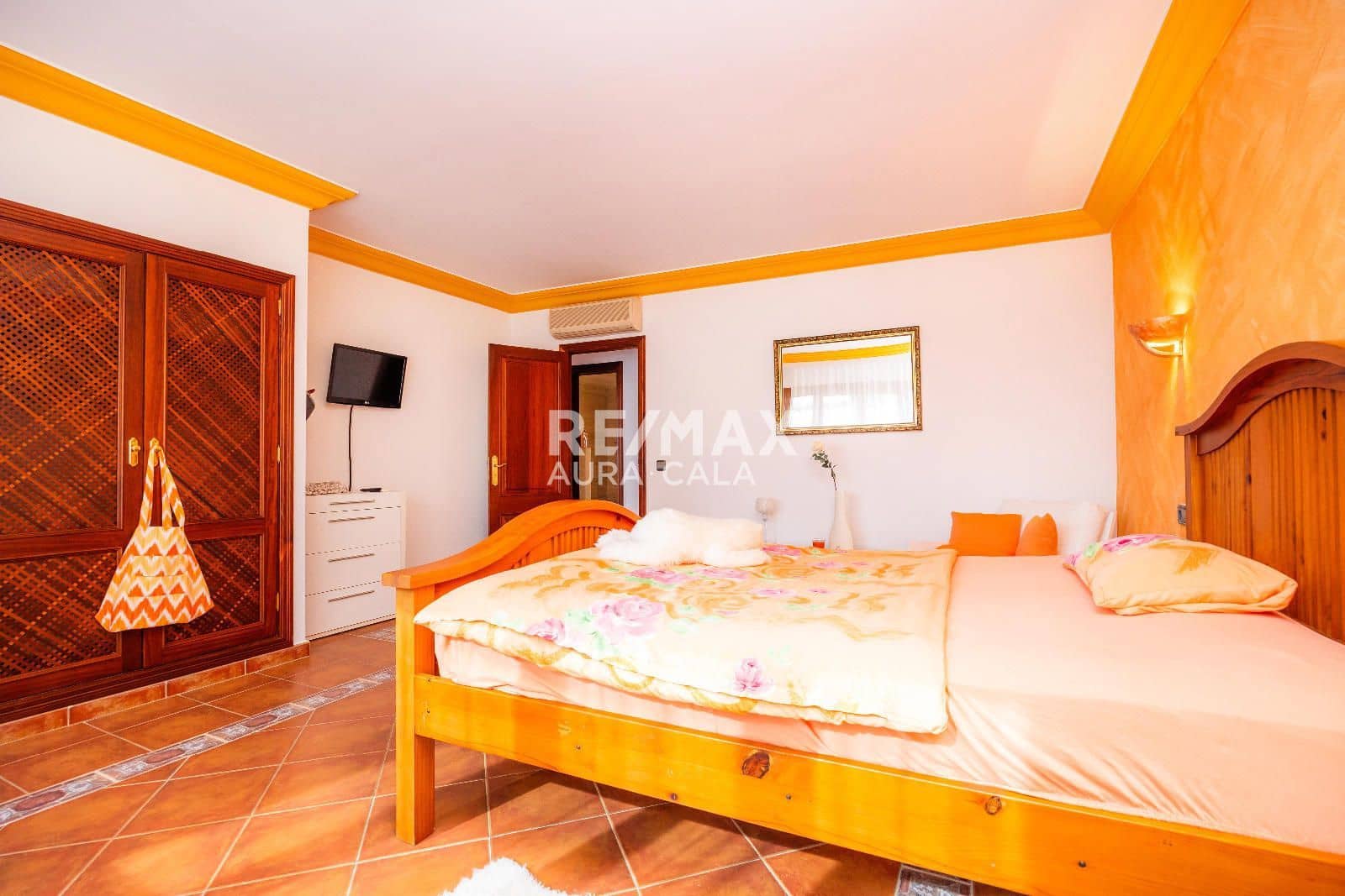 4 bedroom Villa for sale in Colonia de Sant Pere / Colonia de San Pedro with pool garage - € 1,695,000 (Ref: 9705925)