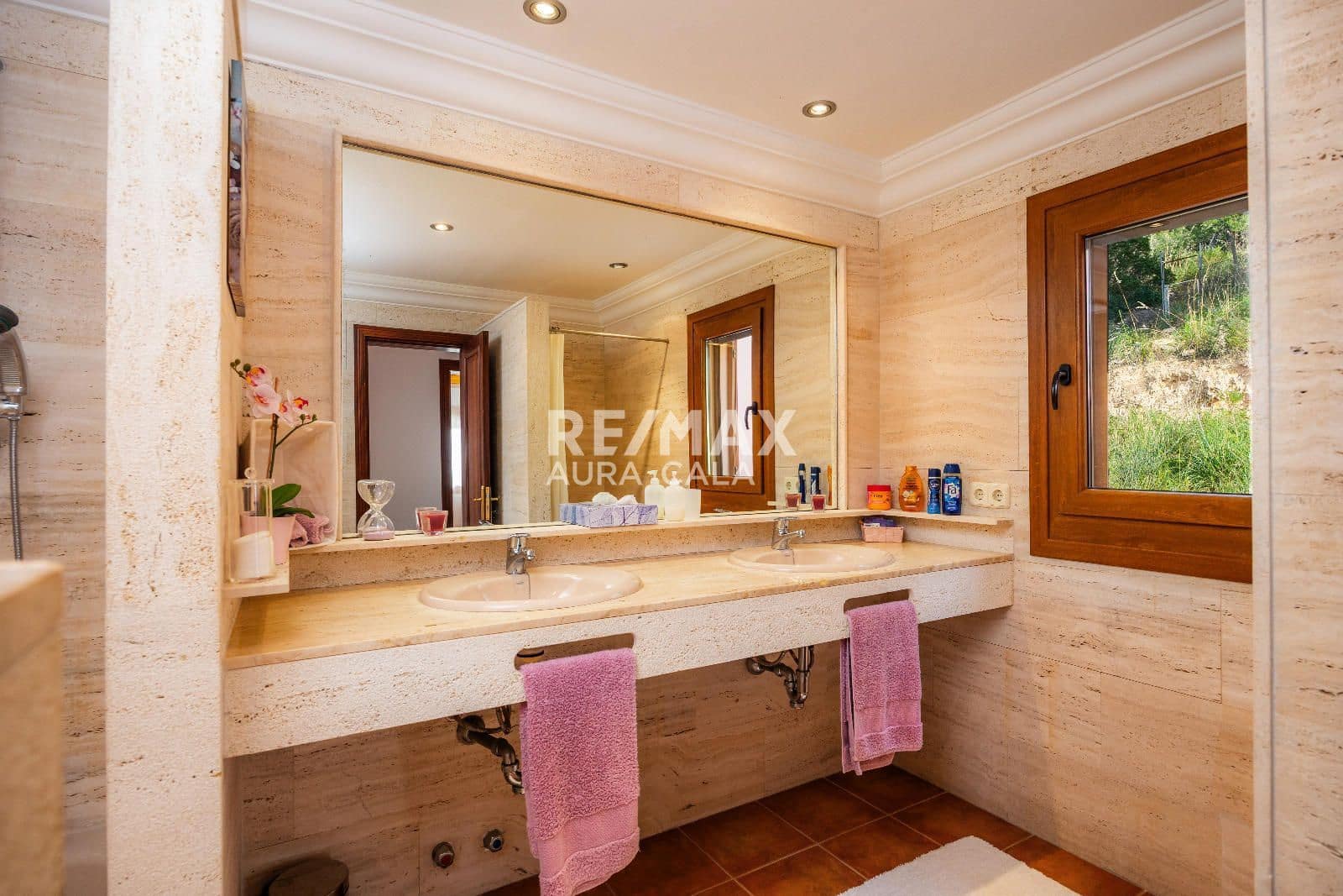 4 bedroom Villa for sale in Colonia de Sant Pere / Colonia de San Pedro with pool garage - € 1,695,000 (Ref: 9705925)