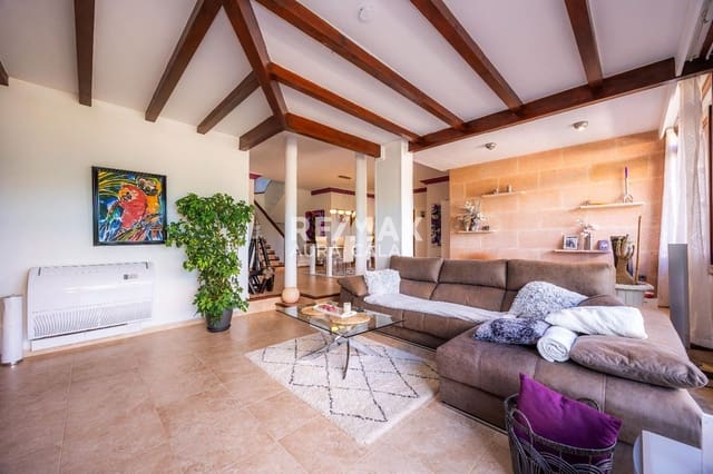 Chalet de 4 habitaciones en Colonia de Sant Pere / Colonia de San Pedro, Artà en venta con piscina garaje - 1.695.000 € (Ref: 9705925)