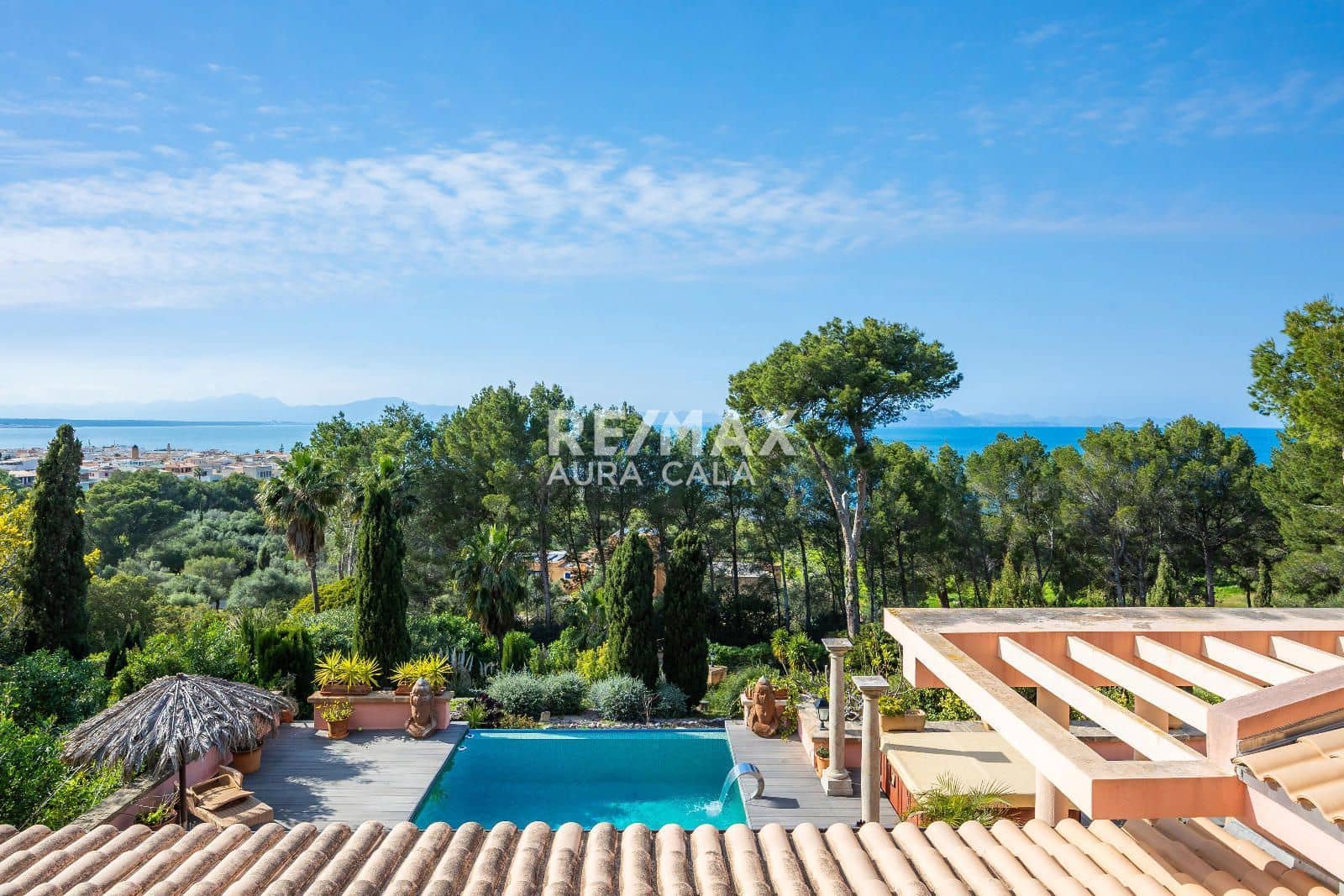 4 bedroom Villa for sale in Colonia de Sant Pere / Colonia de San Pedro with pool garage - € 1,695,000 (Ref: 9705925)