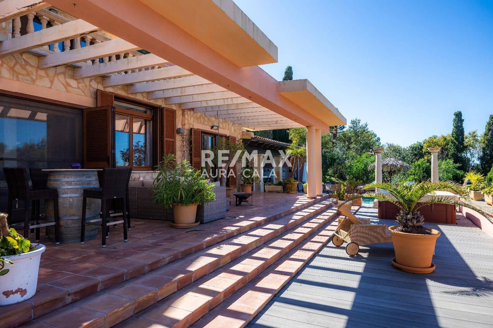 4 bedroom Villa for sale in Colonia de Sant Pere / Colonia de San Pedro with pool garage - € 1,695,000 (Ref: 9705925)