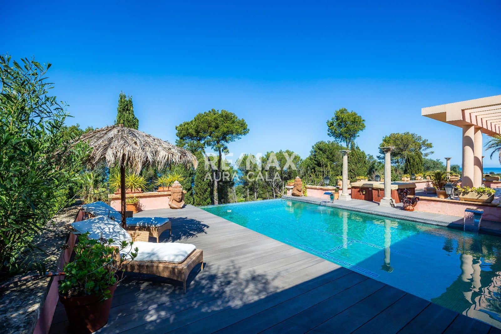 4 bedroom Villa for sale in Colonia de Sant Pere / Colonia de San Pedro with pool garage - € 1,695,000 (Ref: 9705925)