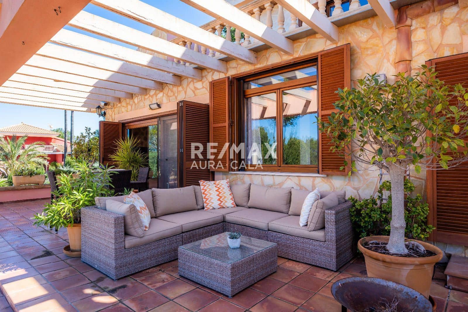 4 bedroom Villa for sale in Colonia de Sant Pere / Colonia de San Pedro with pool garage - € 1,695,000 (Ref: 9705925)