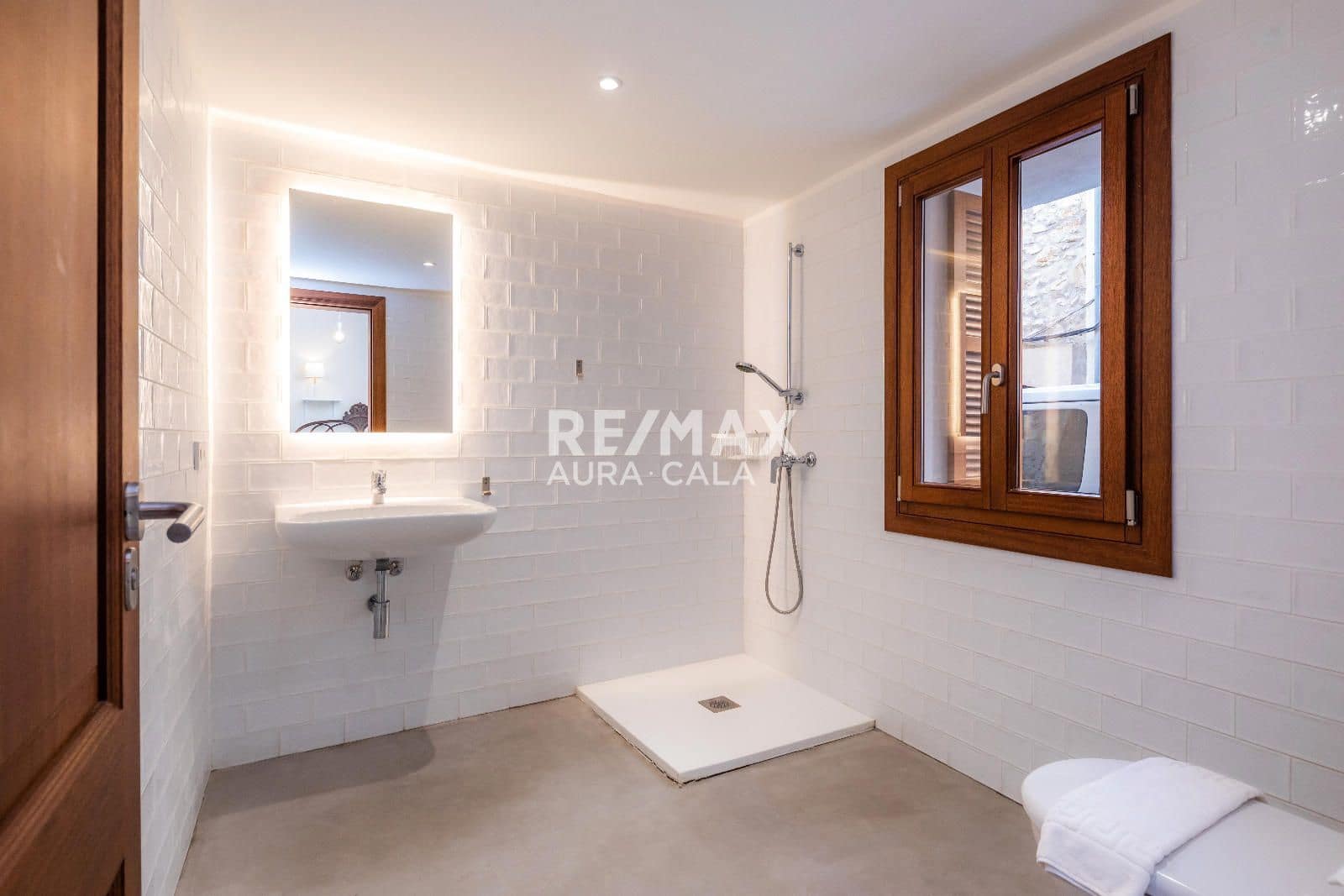 6 soveværelse Byhus til salg i Arta med swimmingpool - € 1.520.000 (Ref: 9714224)