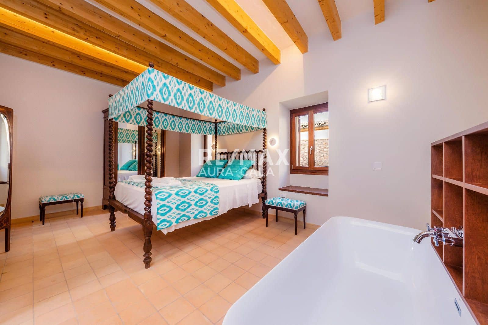 6 soveværelse Byhus til salg i Arta med swimmingpool - € 1.520.000 (Ref: 9714224)