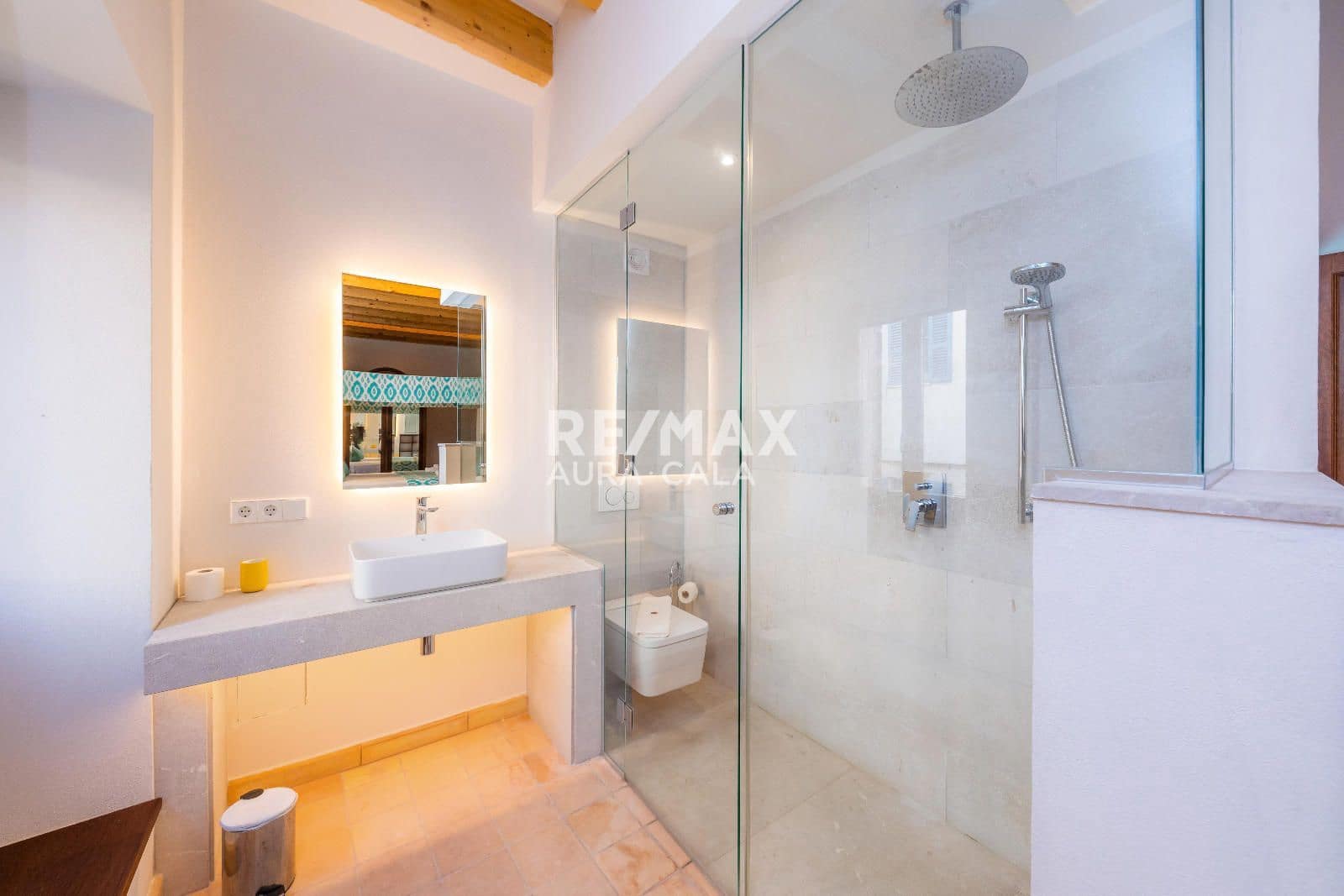 6 soveværelse Byhus til salg i Arta med swimmingpool - € 1.520.000 (Ref: 9714224)