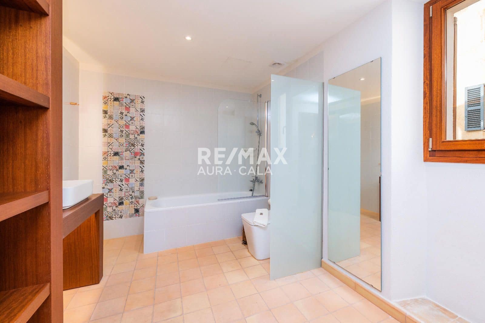 6 soveværelse Byhus til salg i Arta med swimmingpool - € 1.520.000 (Ref: 9714224)