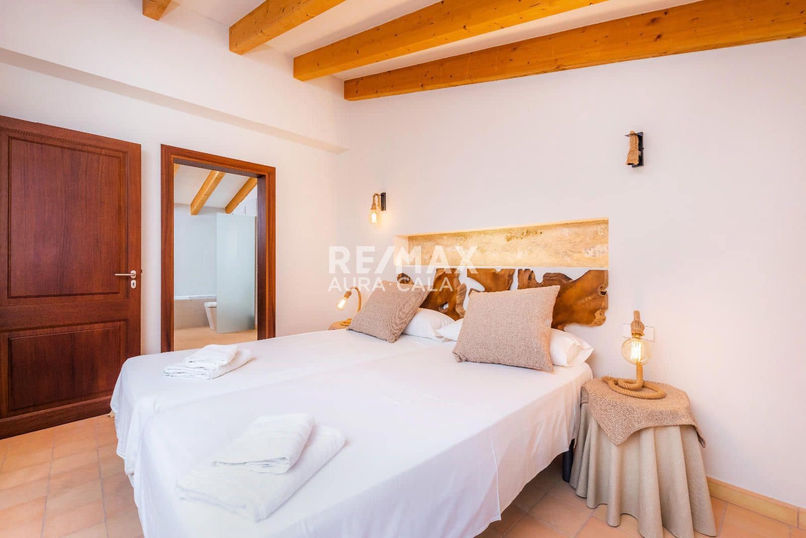 6 soveværelse Byhus til salg i Arta med swimmingpool - € 1.520.000 (Ref: 9714224)