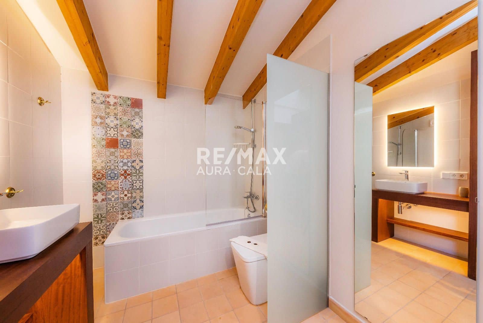 6 soveværelse Byhus til salg i Arta med swimmingpool - € 1.520.000 (Ref: 9714224)